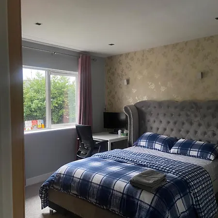 Homestay Private Shared Near Blanchardstown Shopping Center Dublin